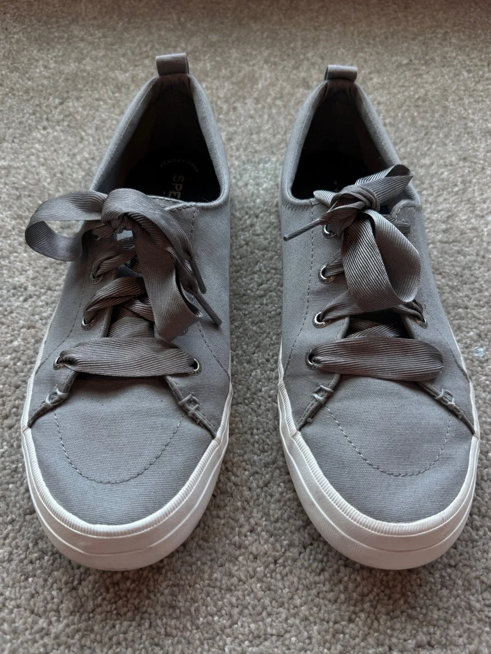 Sperry Women's Crest Vibe Gray Sneakers w Satin Laces, Size 10 EUC